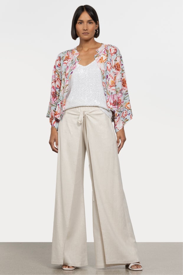 Akemi Wide Leg Linen Pant in Neutral
