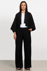 Ami Pleated Wide Leg Pant in Black