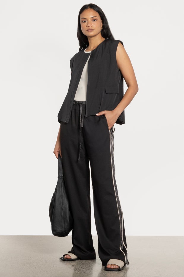 Ashwin Side Stripe Pants in Black