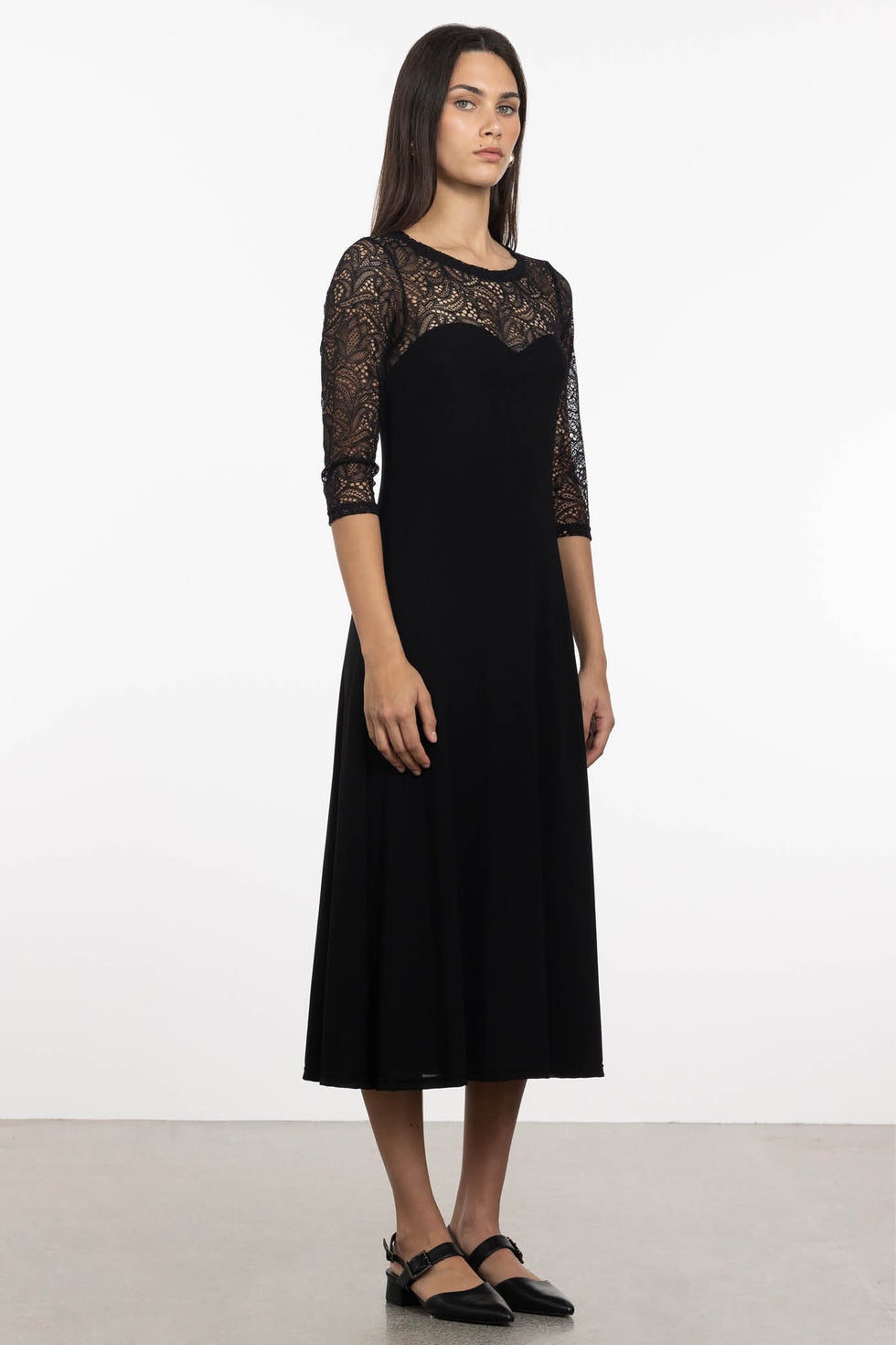 Ava Lace Sweetheart Dress in Black