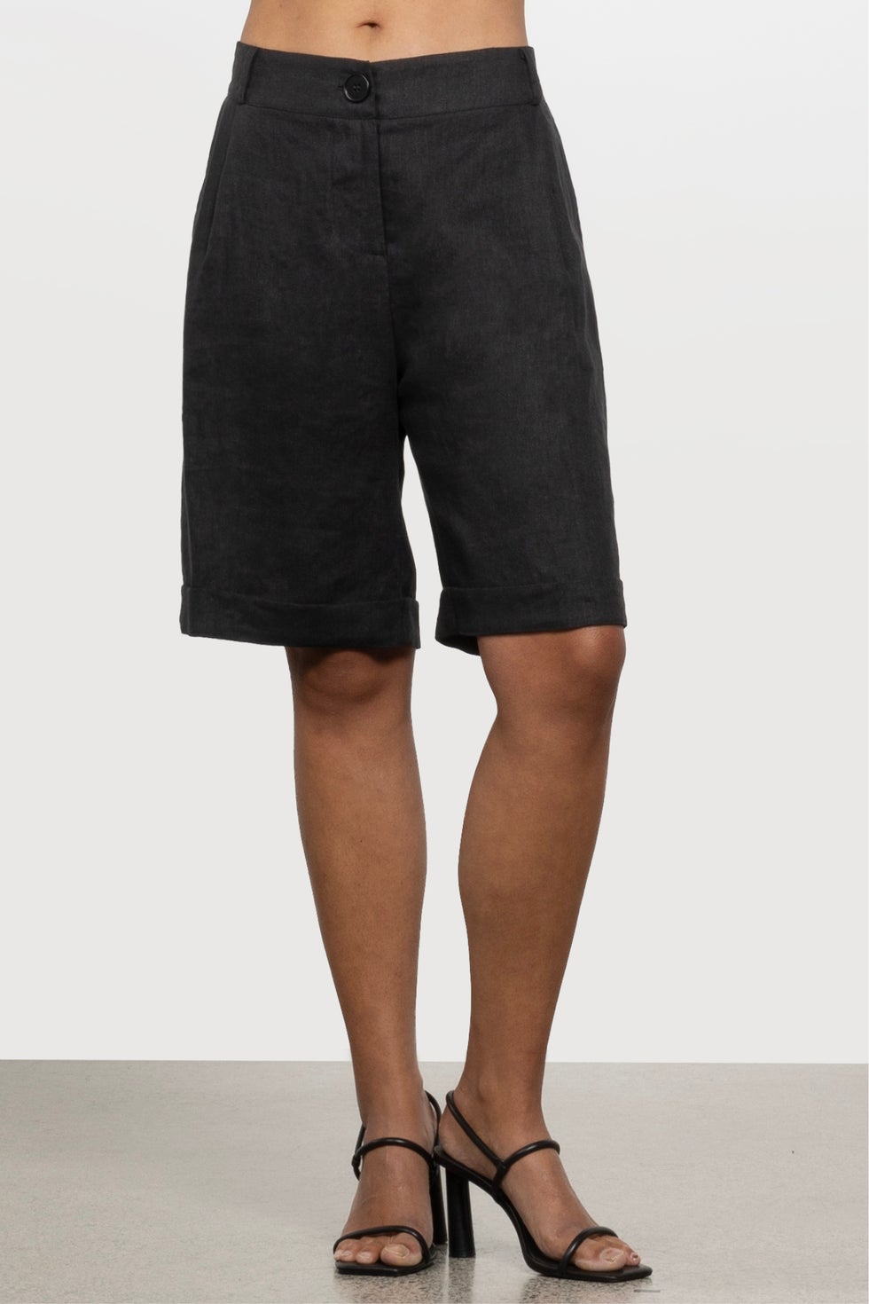 Beckett Linen Dress Short in Black