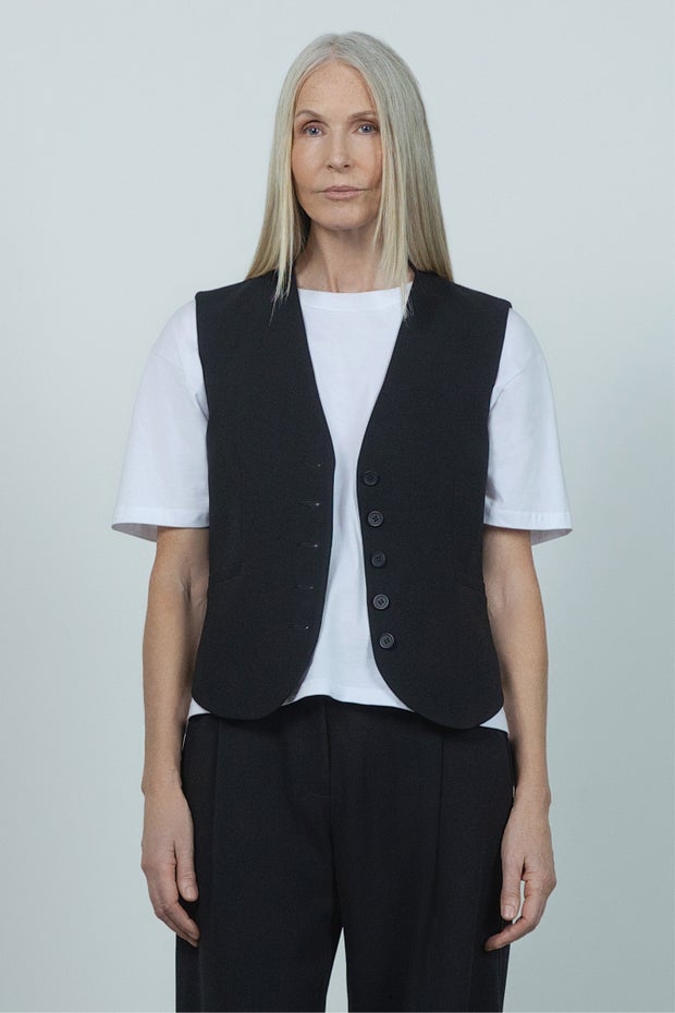 Brionie Waistcoat in Black