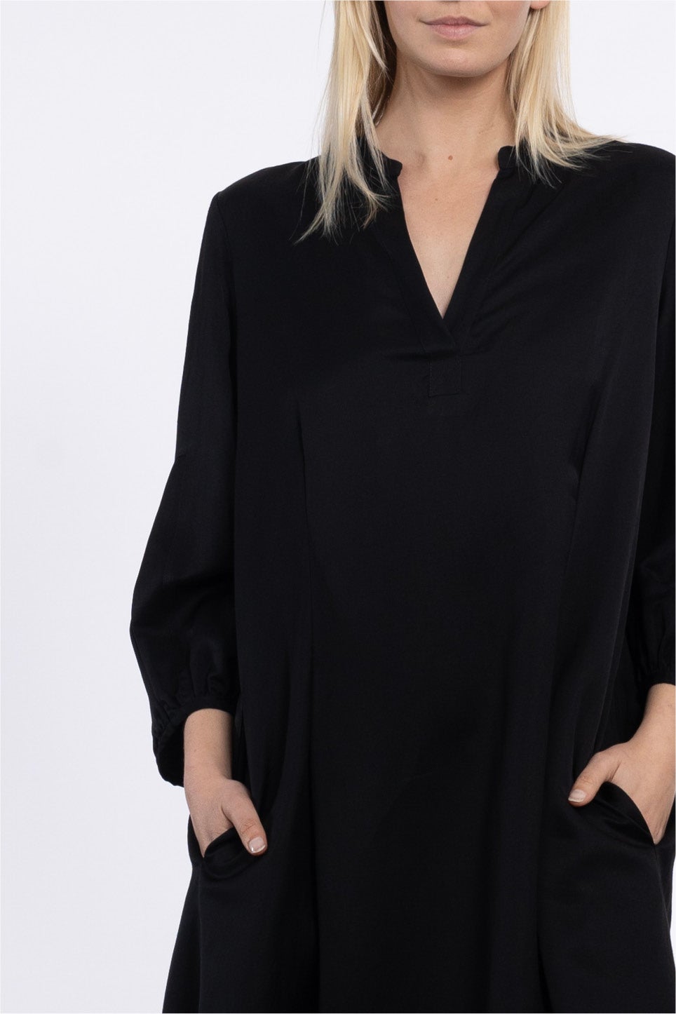 Casey Dress 3-quarter Sleeve in Black