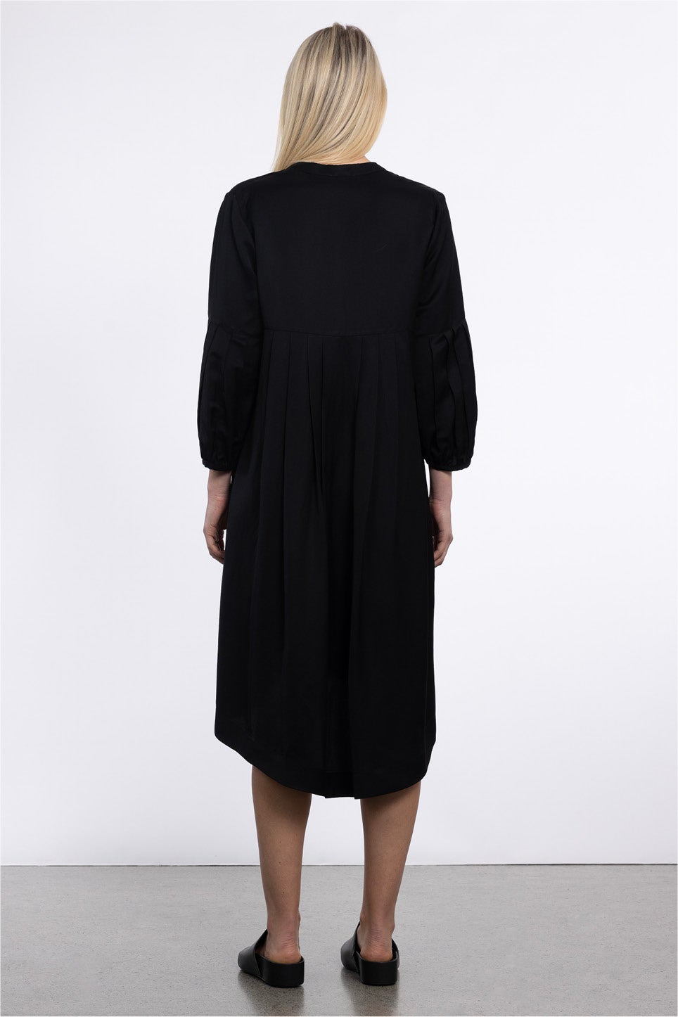 Casey Dress 3-quarter Sleeve in Black