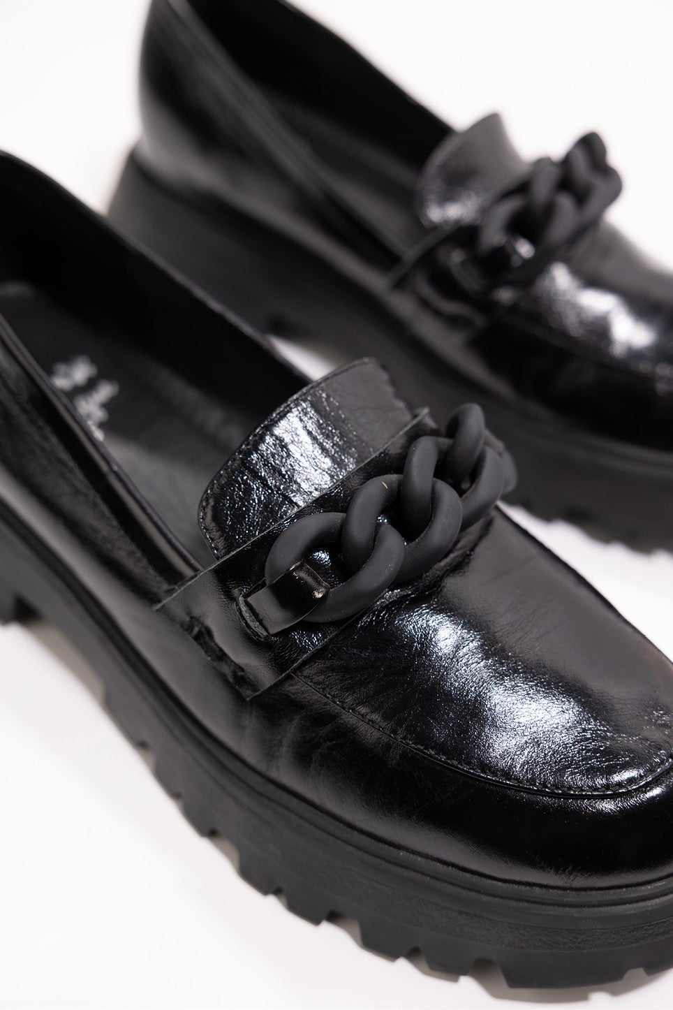 Loafer in Black | MINX |