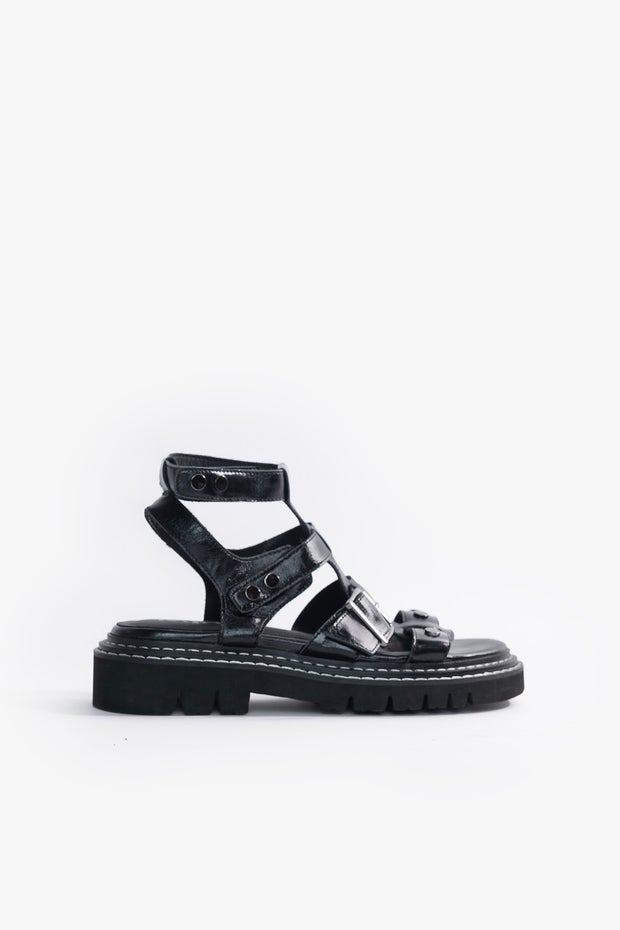 Cove Sandal in Black