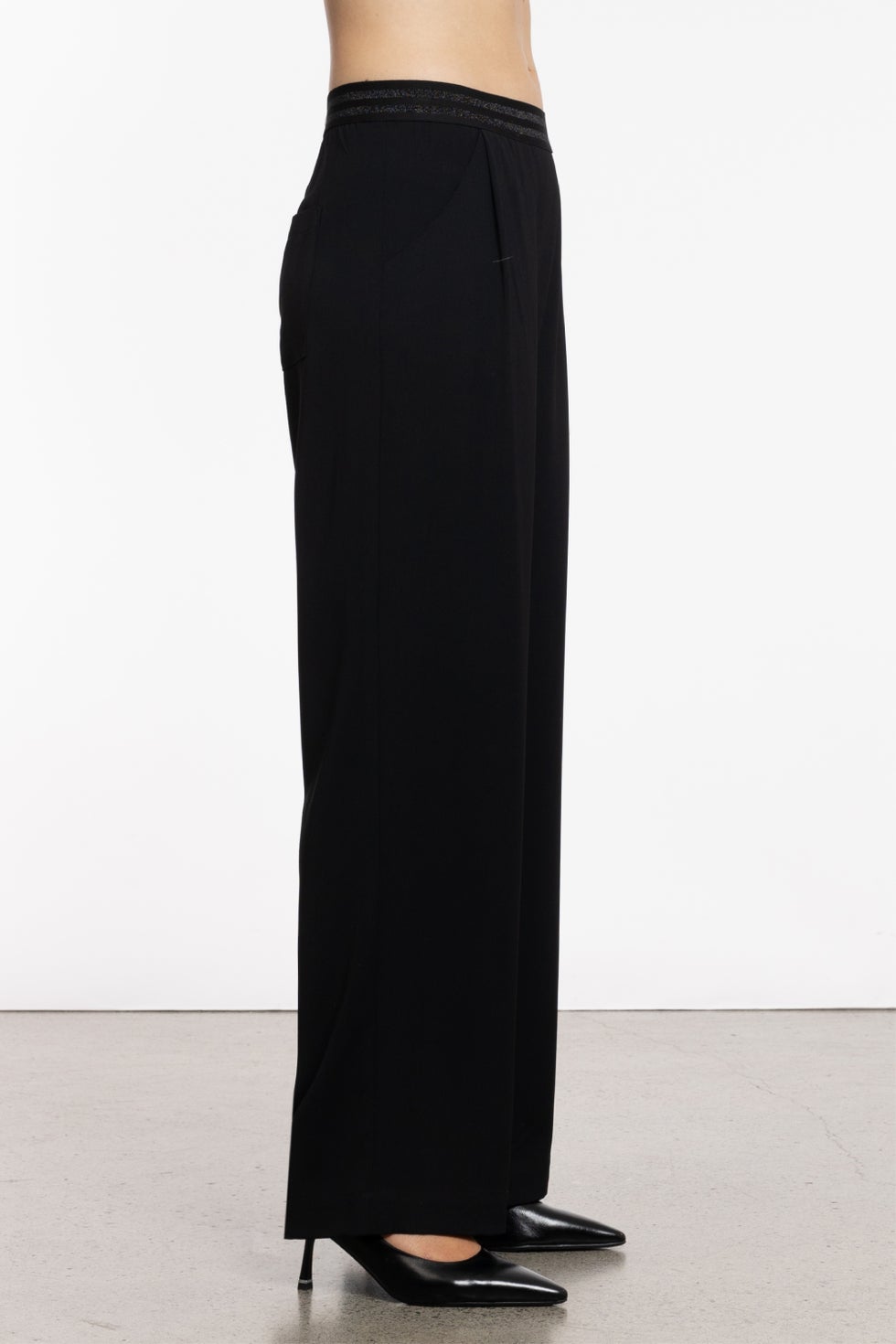 Dakota Wide Leg Pant in Black