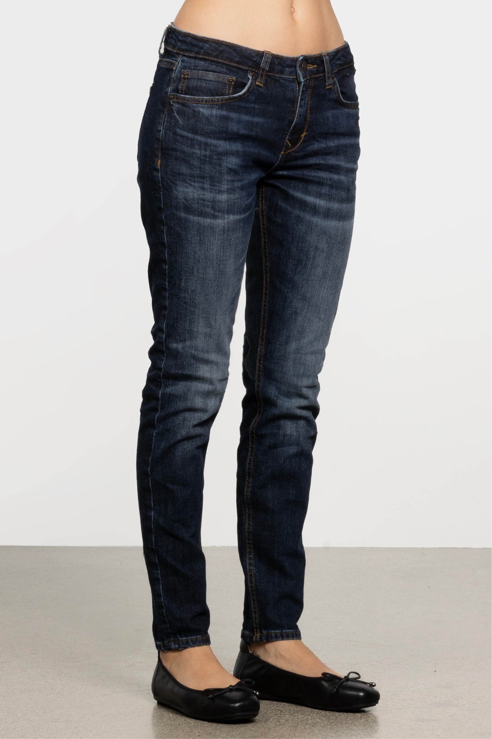 Eliana Slim Boyfriend Jean in Blue