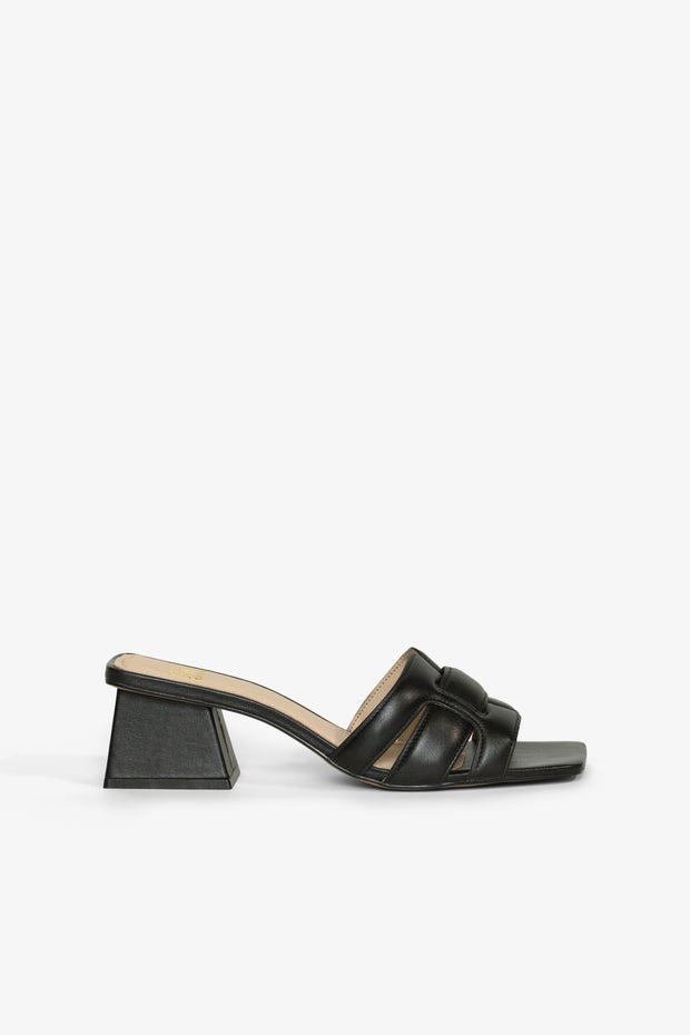 Emma Mid Heel in Black