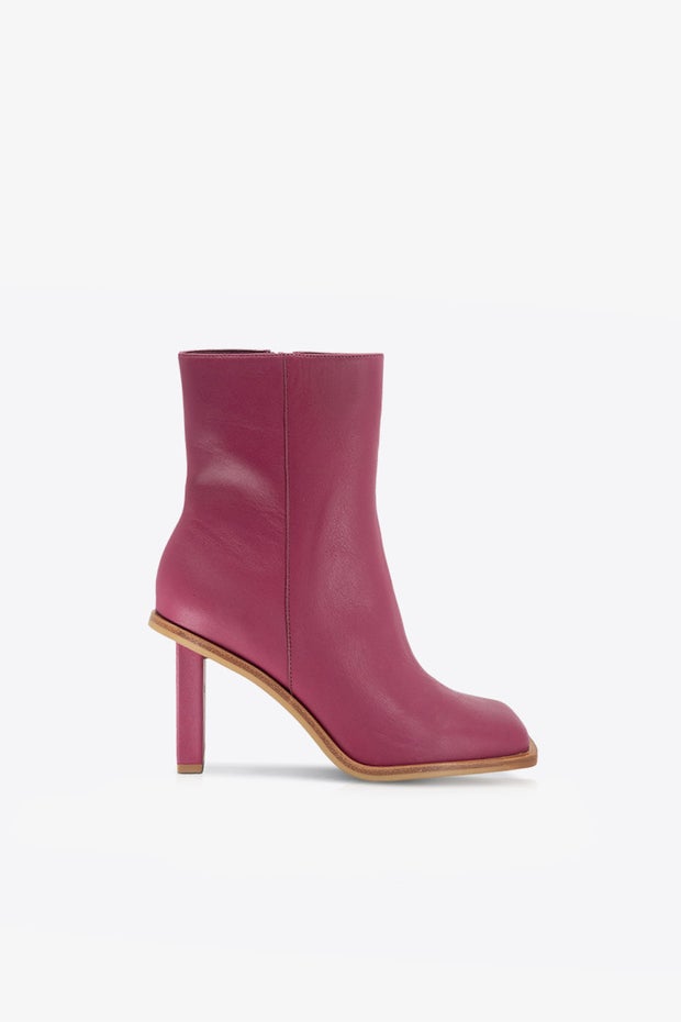Eon Tall Boot in Red