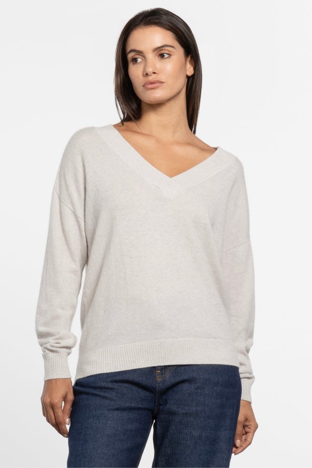 Eve Wool Blend V-neck Jumper in White