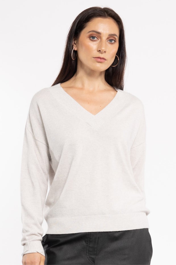Evie V-neck Knit Jumper in Grey