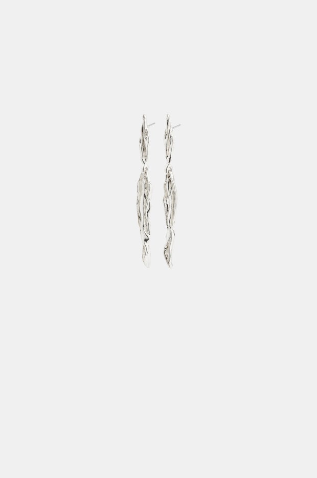 Feel Earrings in Metallic