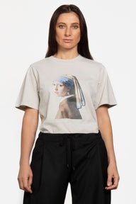 Girl With The Pearl Tee in Neutral