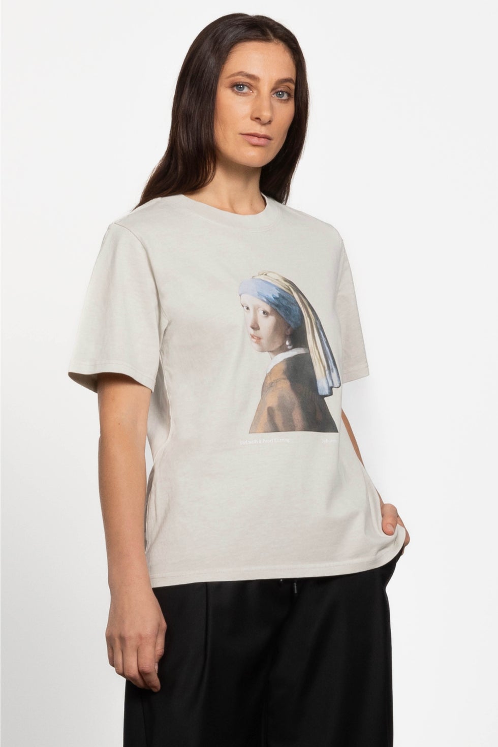Girl With The Pearl Tee in Neutral