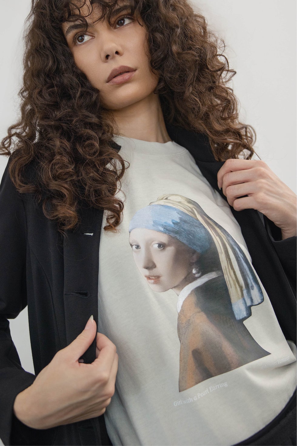 Girl With The Pearl Tee in Neutral