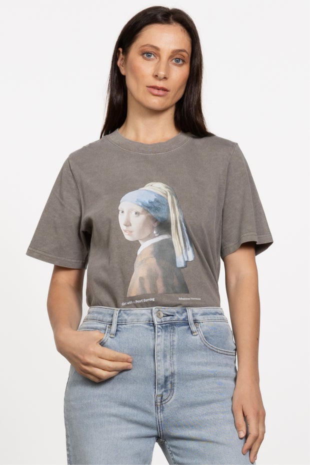 Girl With The Pearl Tee in Grey