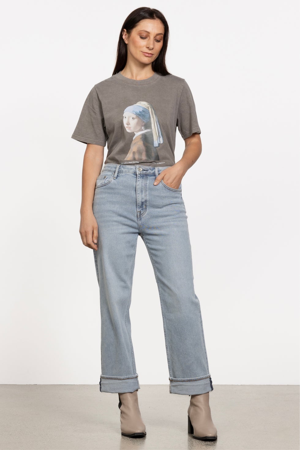 Girl With The Pearl Tee in Grey