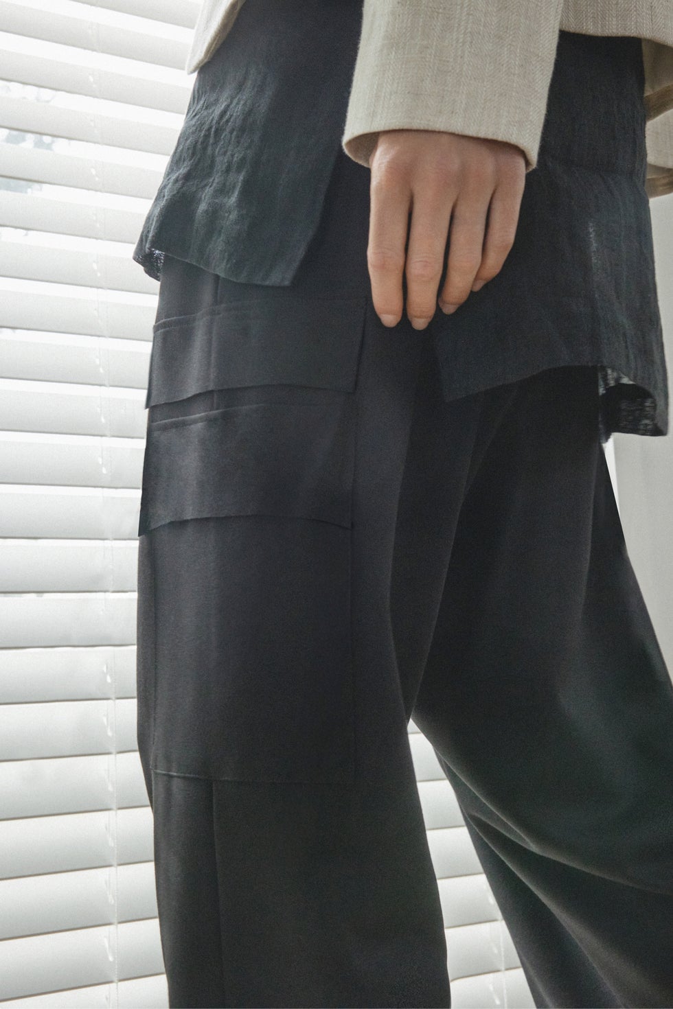 Haven Drop Crotch Cropped Pant in Black
