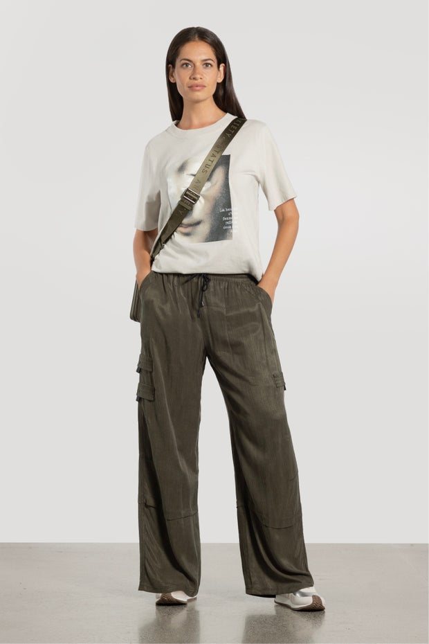 Hayden Wide Leg Jogger Pant in Green