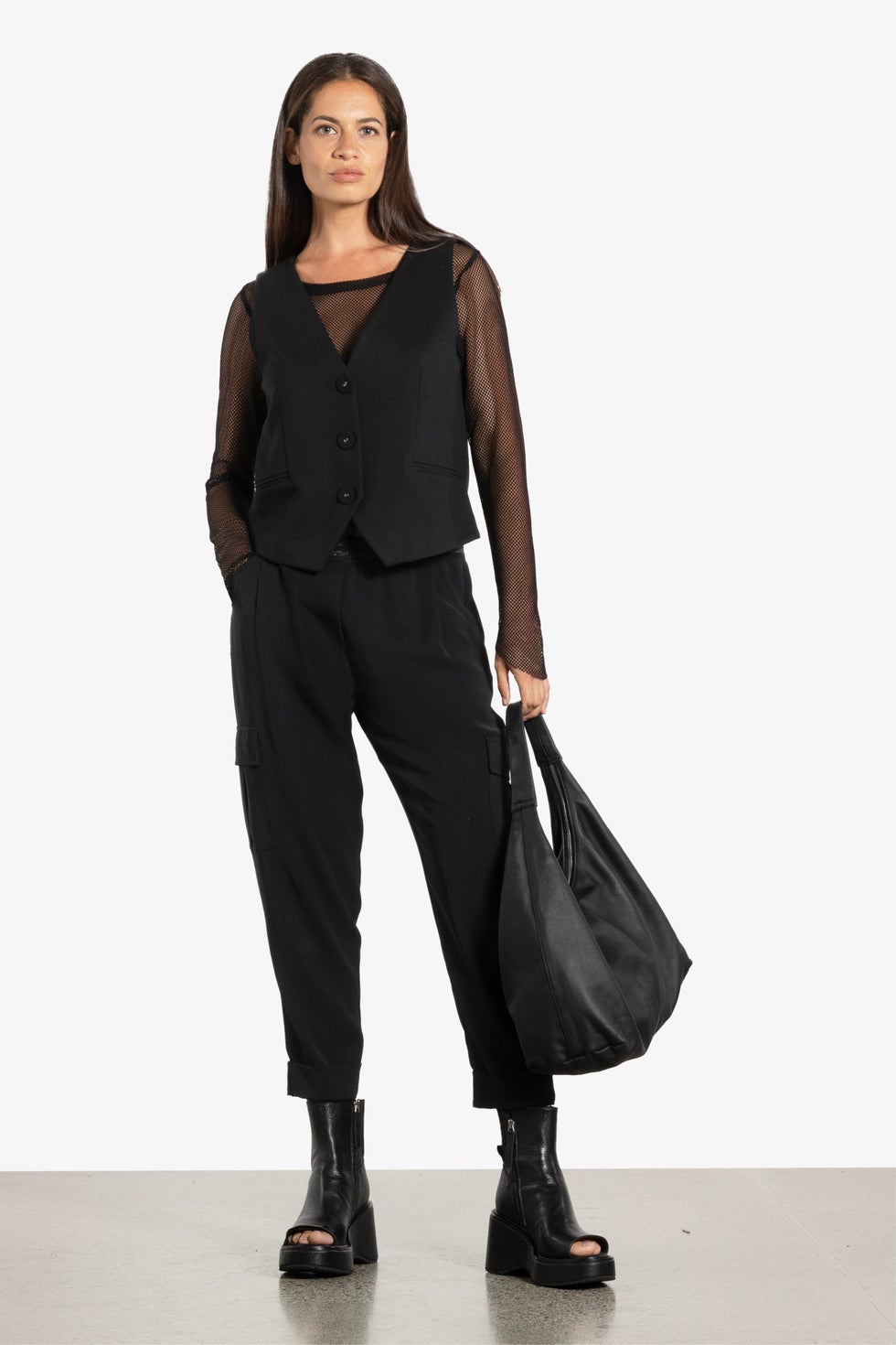 Hugo Cropped Cargo Pant in Black