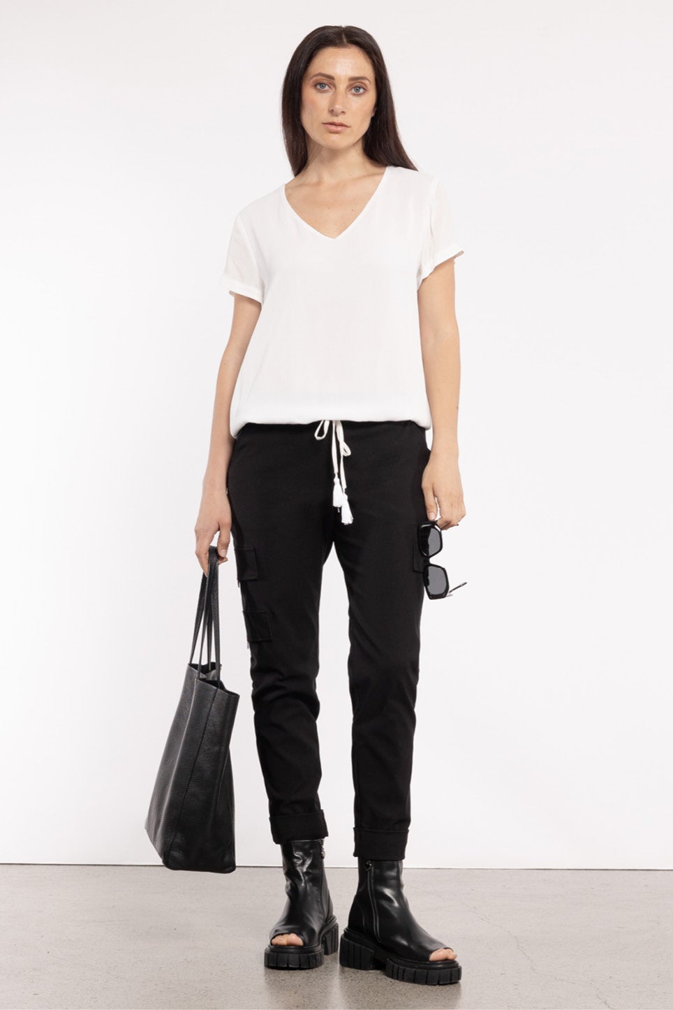 Jake Cargo Pant in Black