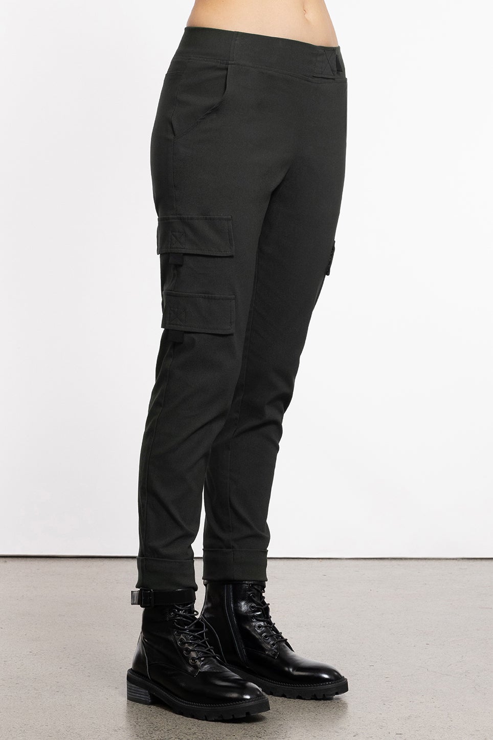 Jake Cargo Pant in Green Repertoire