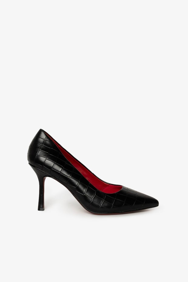 Jenna Heel in Black