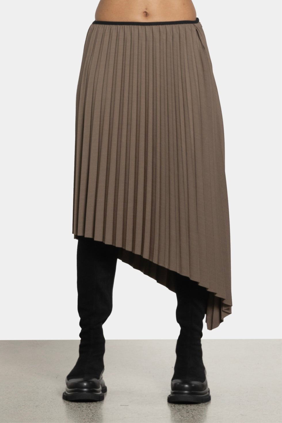 Kayla Asymmetric Pleated Skirt in Metallic