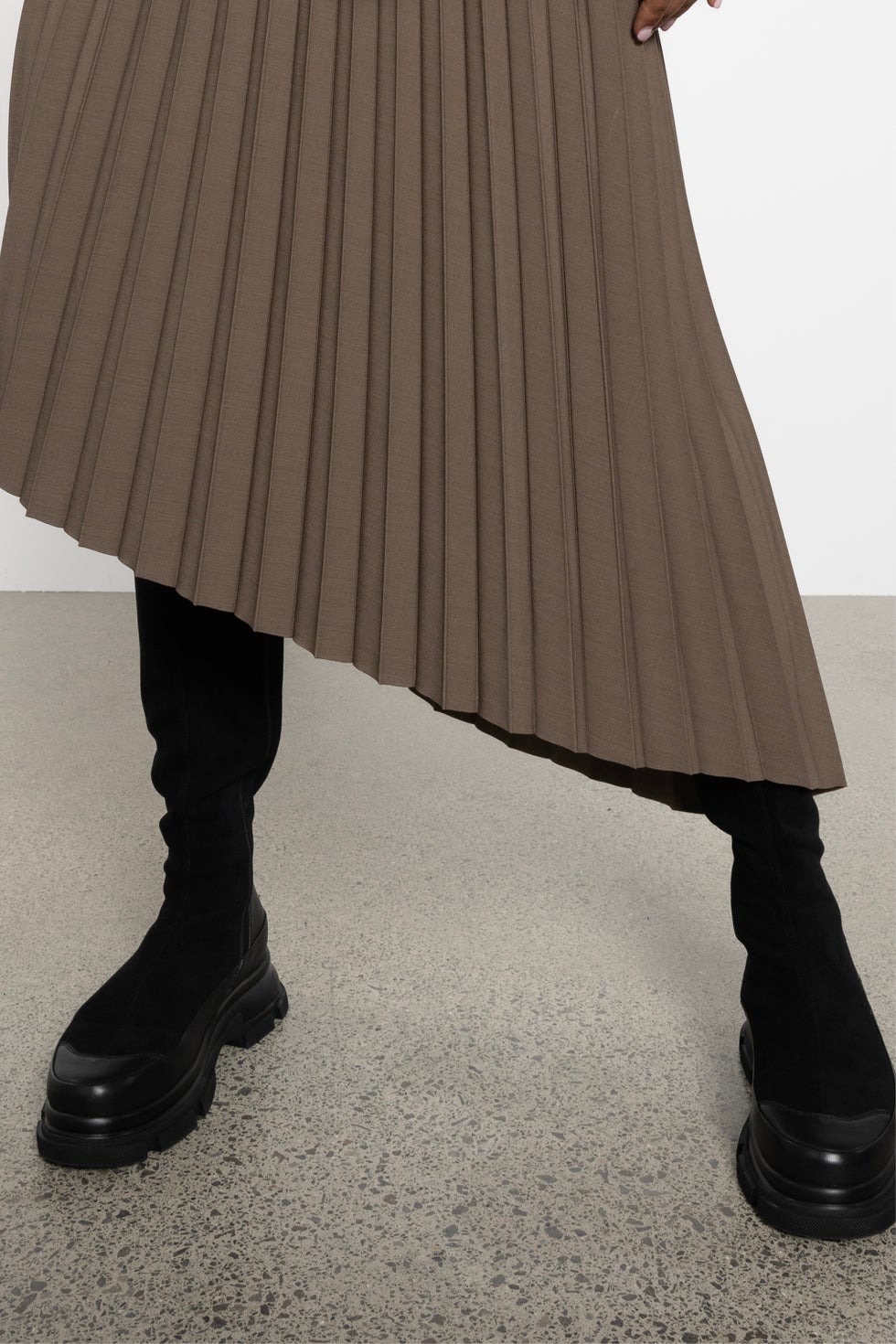 Kayla Asymmetric Pleated Skirt in Metallic