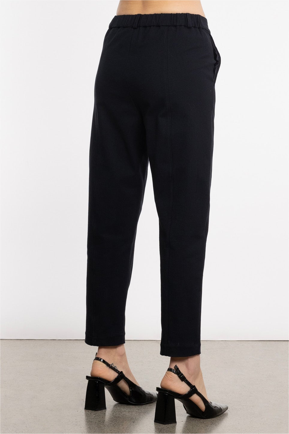 Kaz Cropped Tapered Pant in Blue