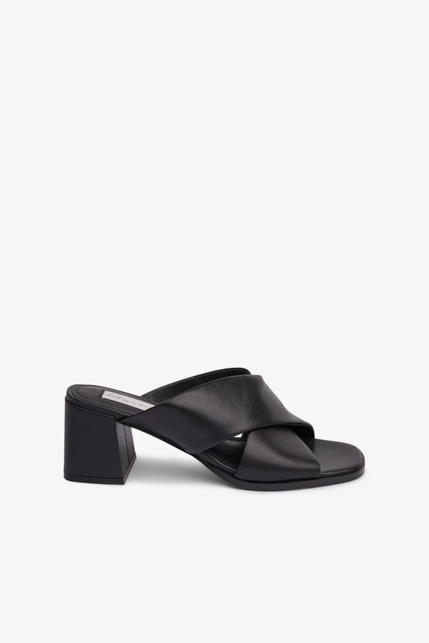 Lane Cross Front Mule in Black