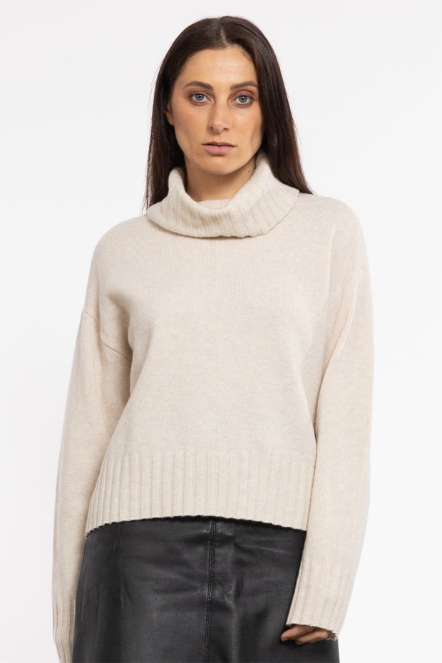 Leanne Knit Turtle-neck Jumper in Neutral