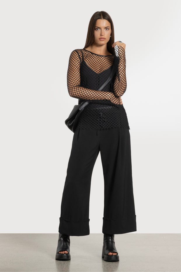 Leroy Long Sleeve Mesh Layer Tee in Black