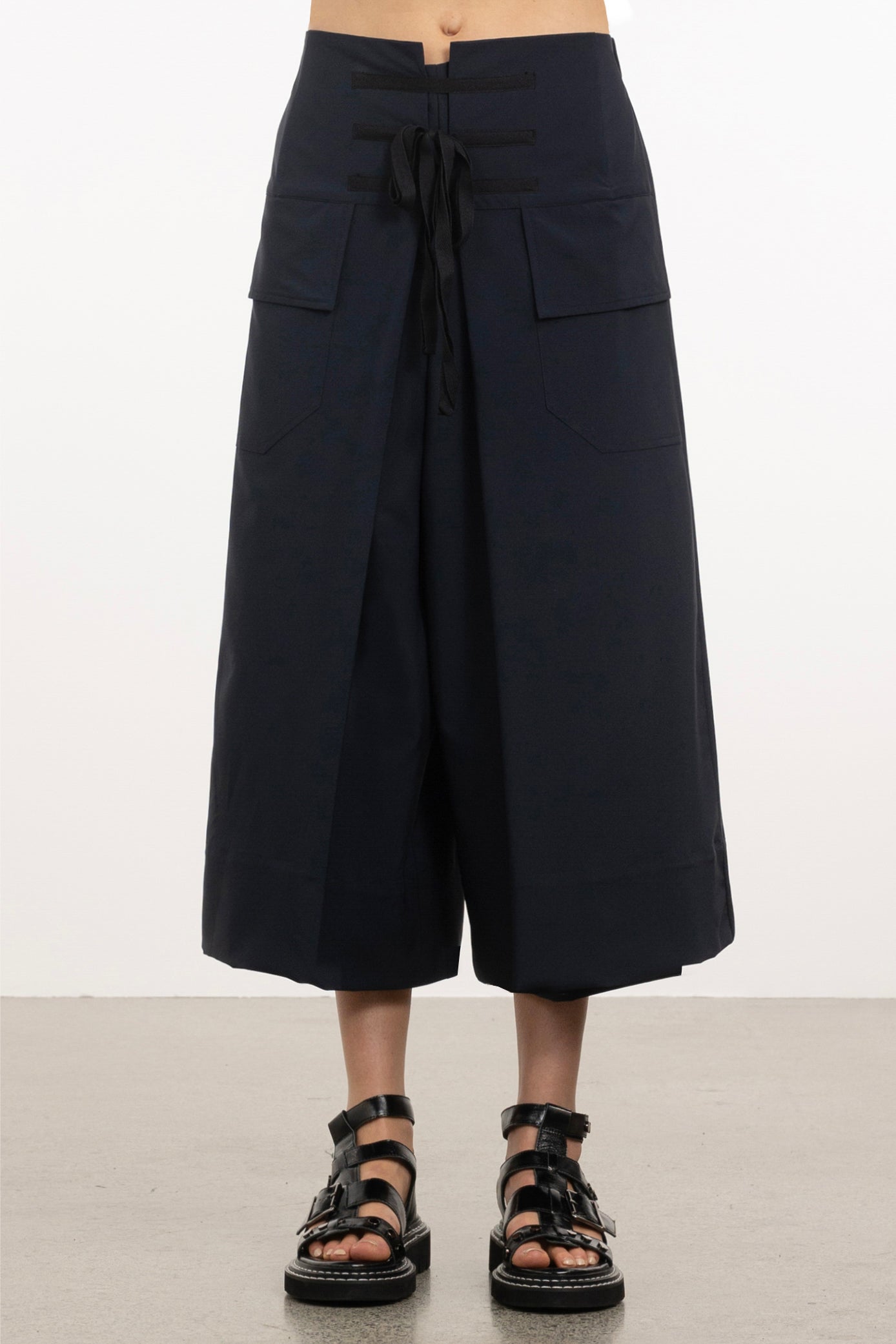 Lexi Wide Leg Cropped Pant in Blue | Repertoire