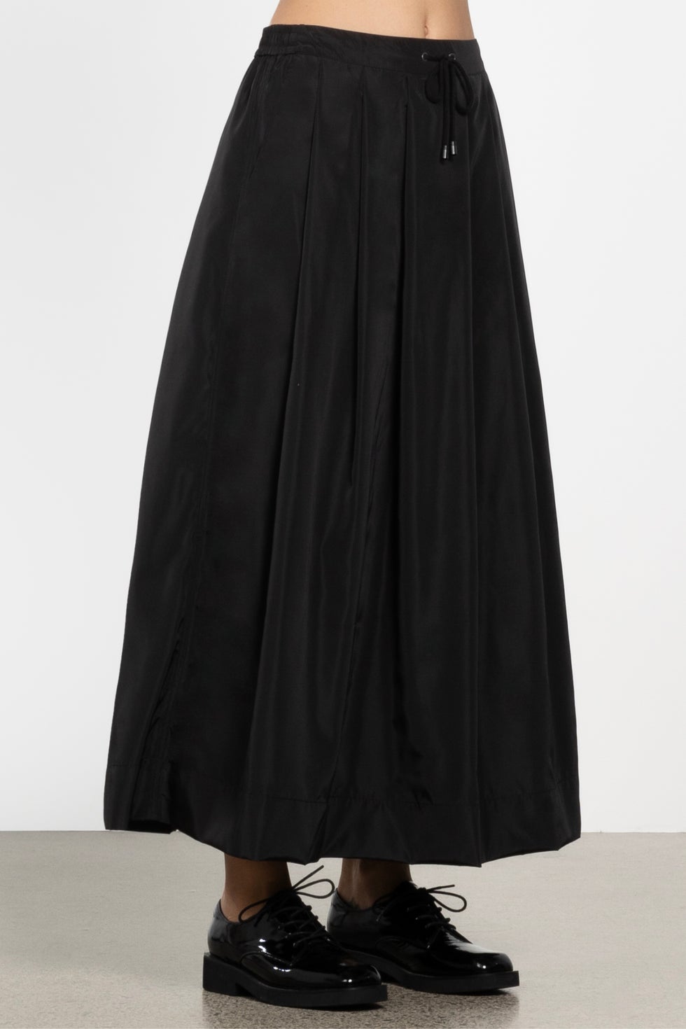 Lisbon A-line Long Skirt in Black