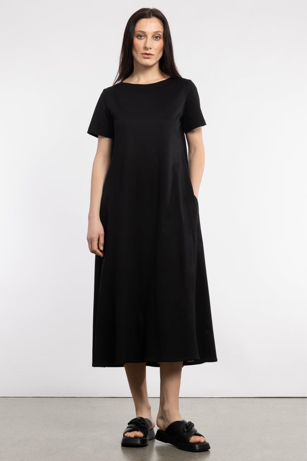 Mana Tee-shirt Dress in Black