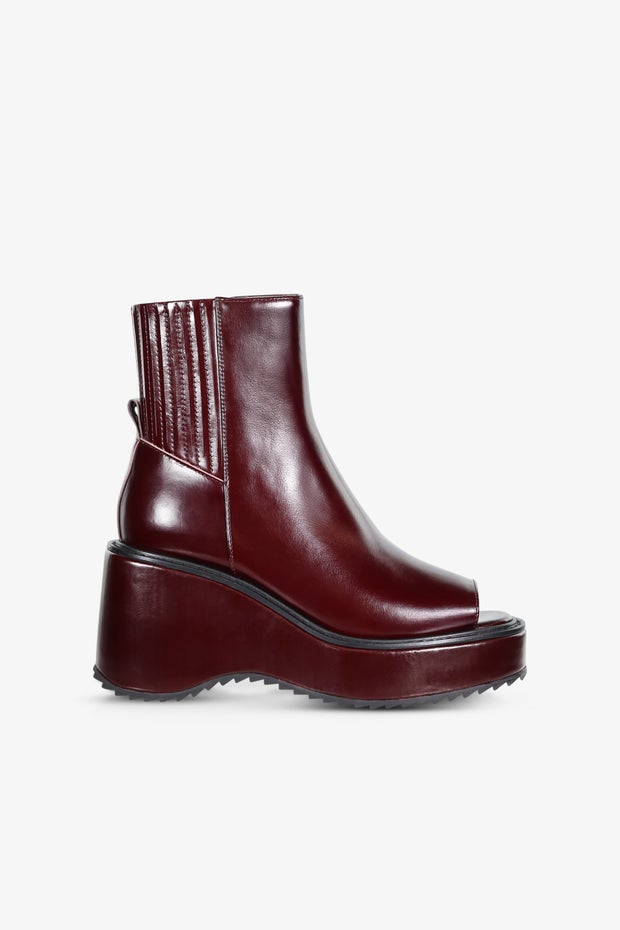 Meghan Platform Boot in Brown