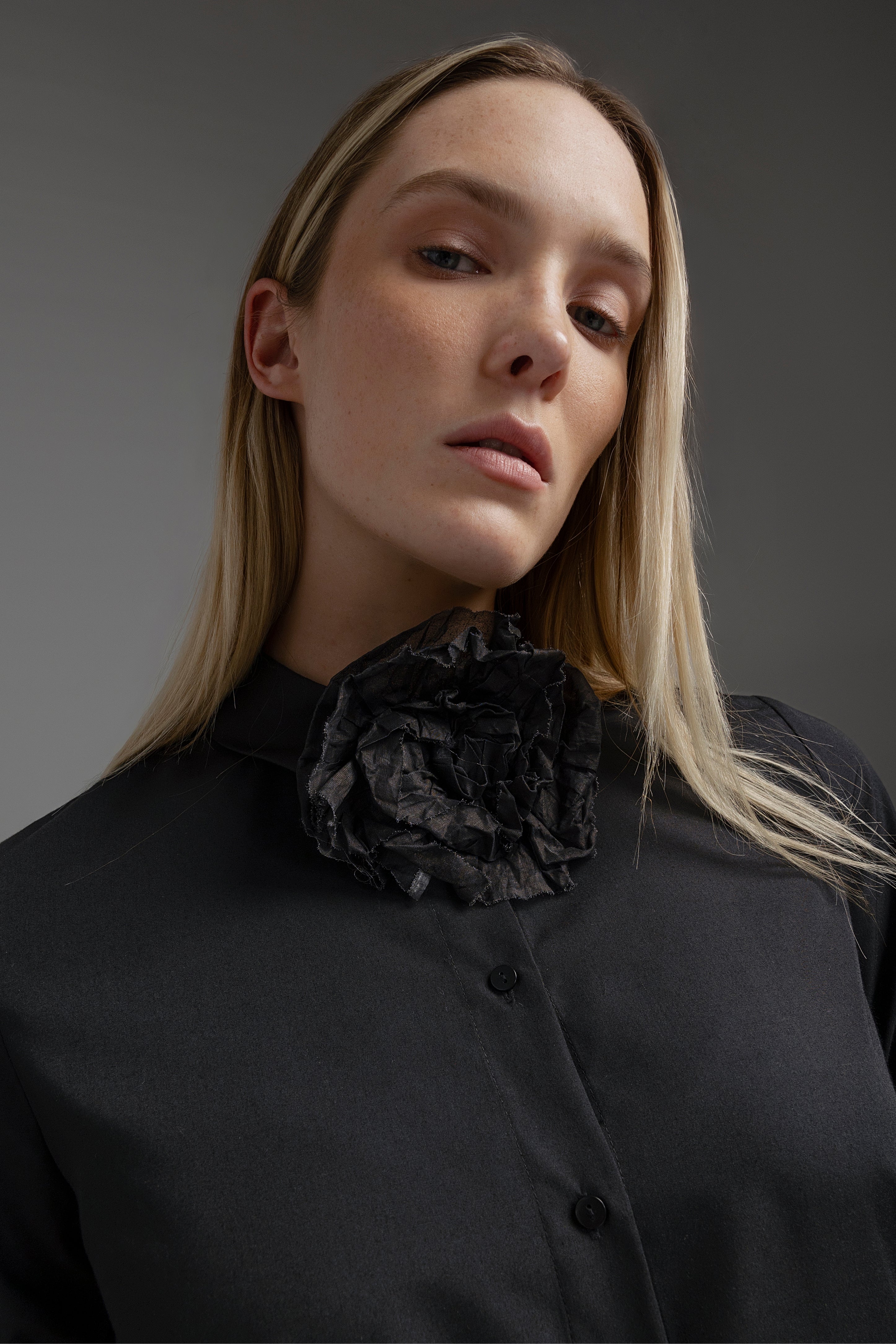 Organdy Rose Brooch in Black Repertoire
