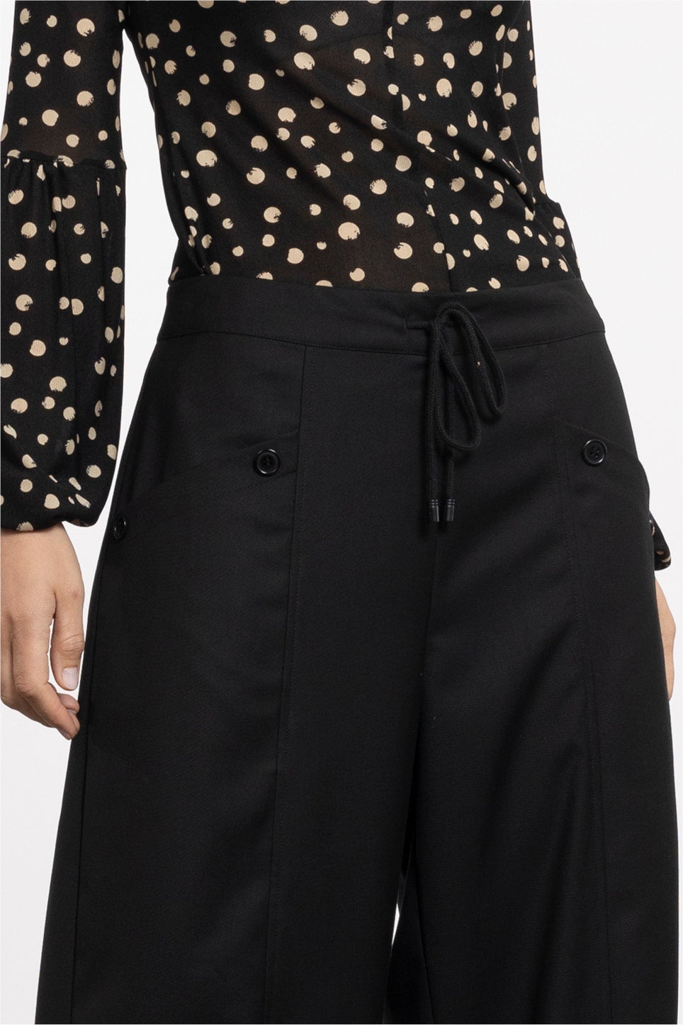 Otis Cropped Pant in Black