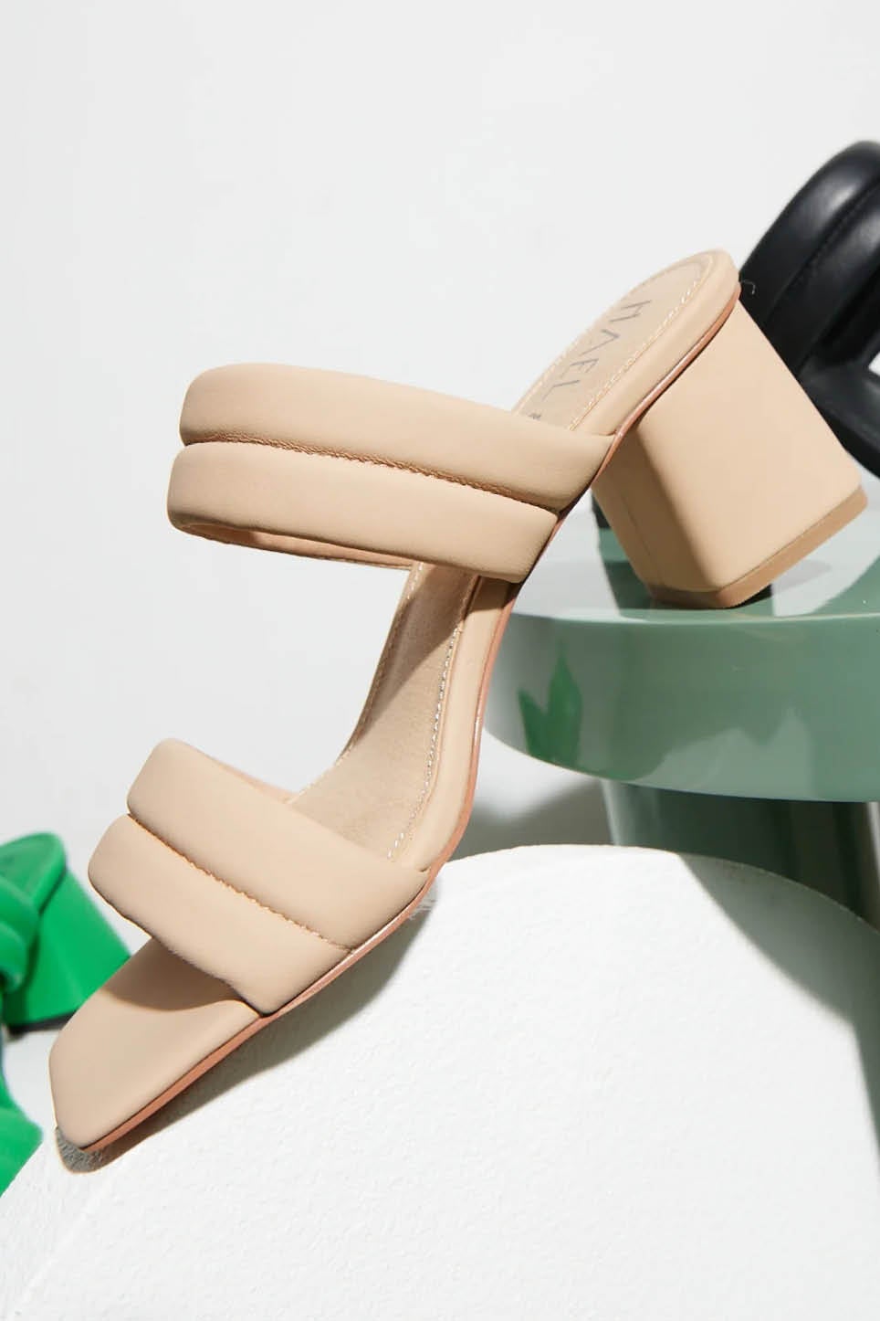 Raya Heel in Neutral