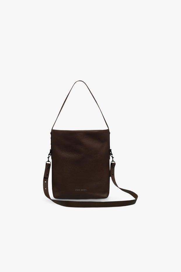 Ready And Willing Bucket Bag in Brown