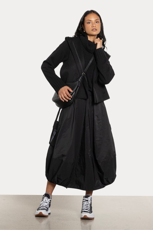 Reggie Side Stripe Balloon Hem Skirt in Black