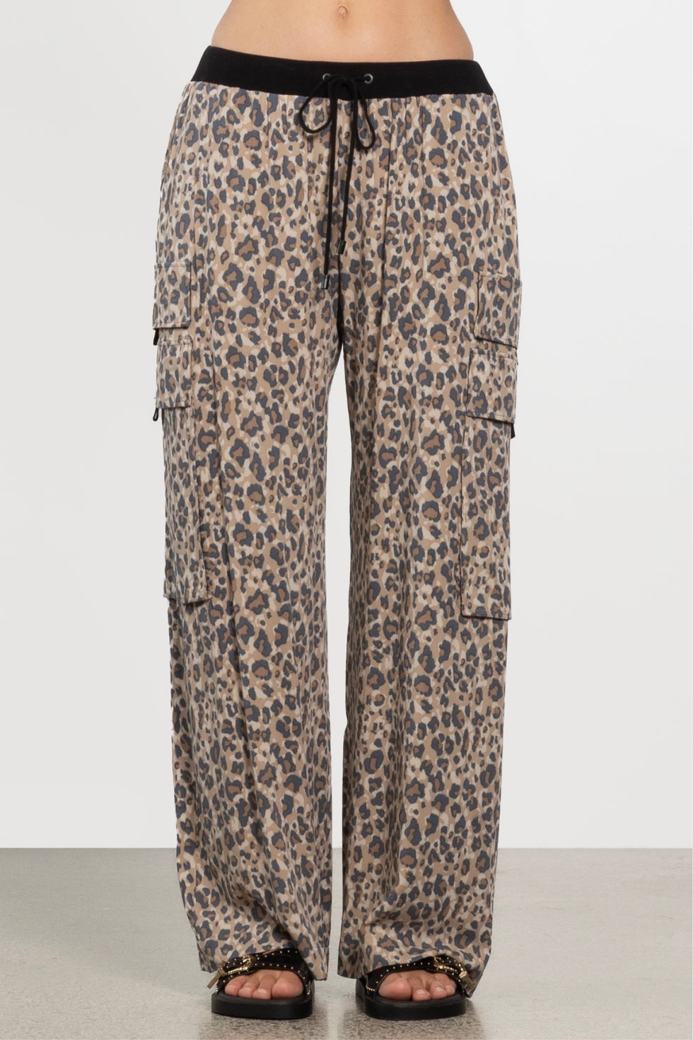 Republic Cargo Pocket Pant in Brown