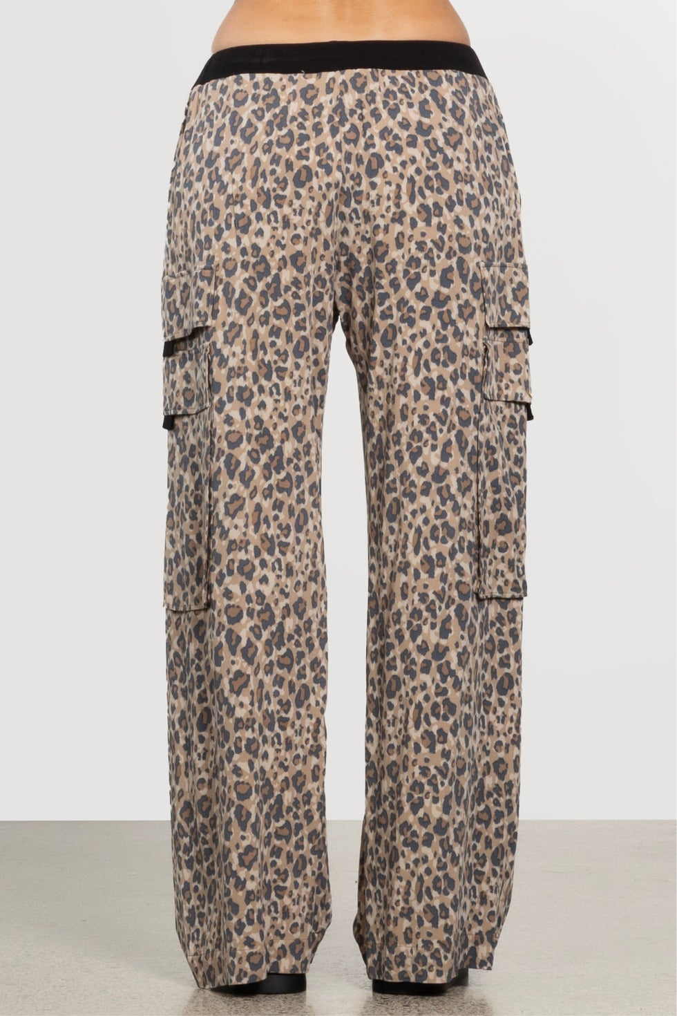 Republic Cargo Pocket Pant in Brown