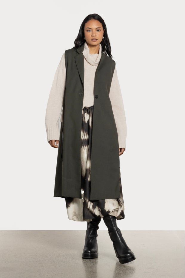 Rowena Sleeveless Split Side Jacket in Green
