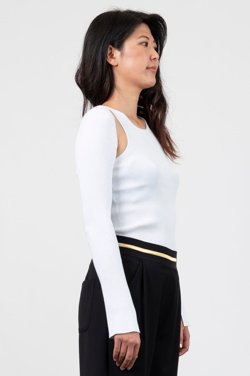Sami Shrug in White