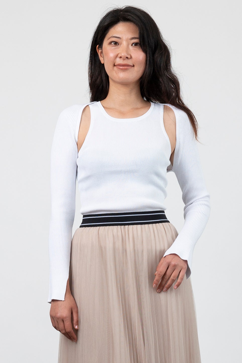 Sami Shrug in White