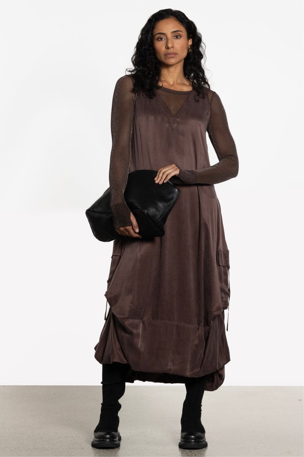 Thea V-neck Sleeveless Midi Dress in Brown