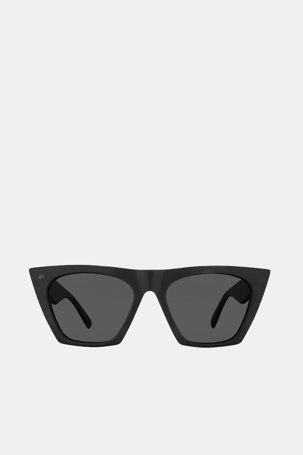 Victoria Sunglasses in Black